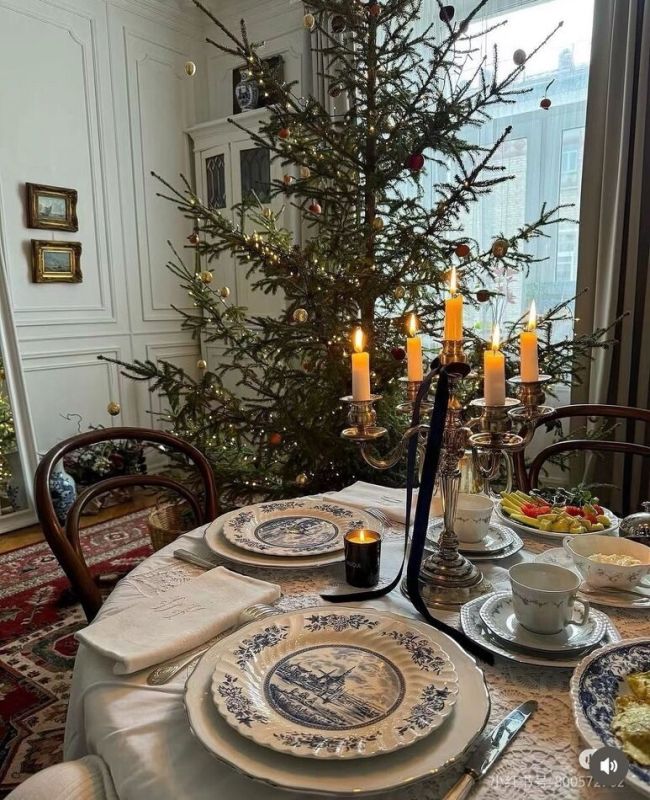 Как новогодняя ёлка помогает справиться с грустью