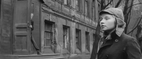 Как отвержение формирует внутренние страхи у девочек