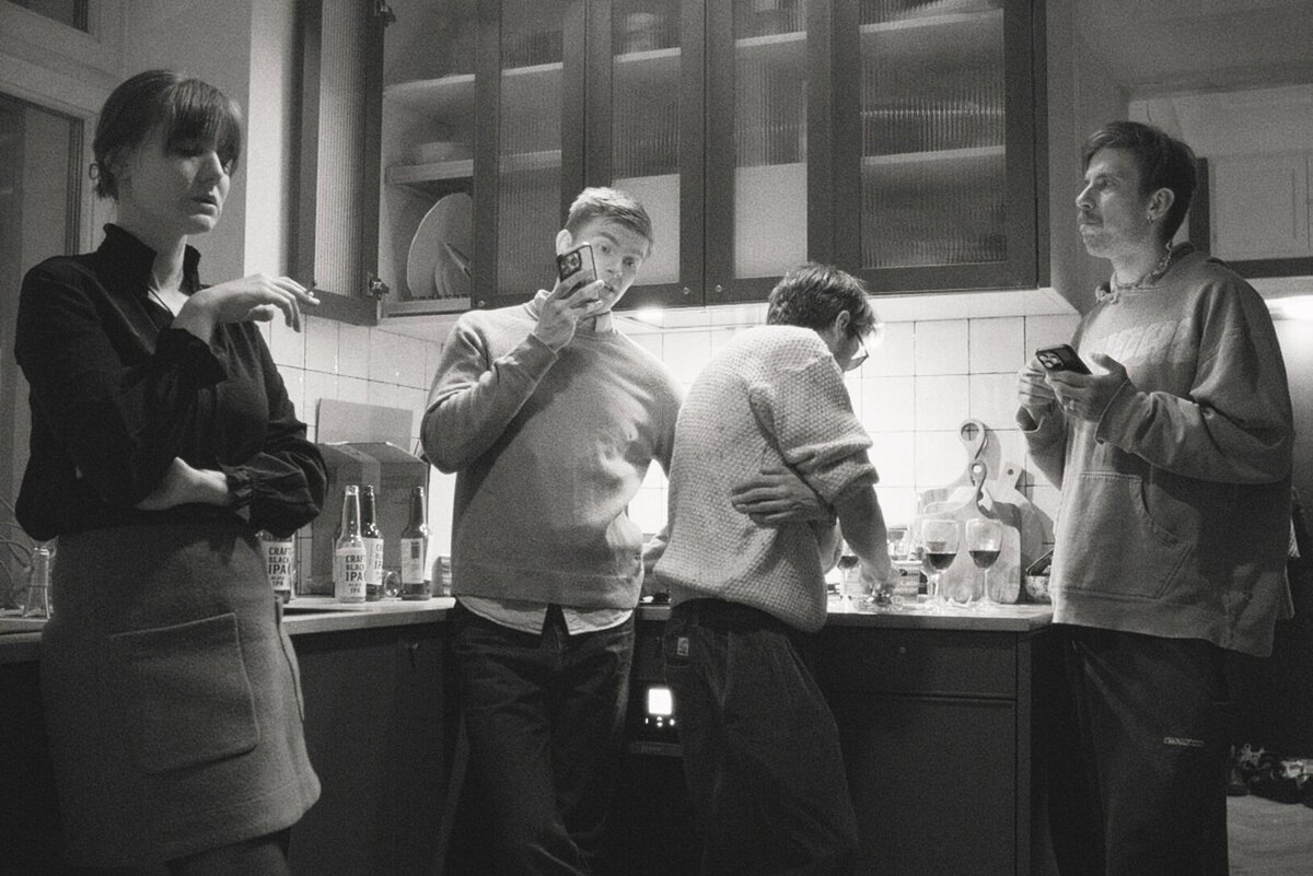 Фильм «Картины дружеских связей»: манифест о внутреннем мире современного кинематографа