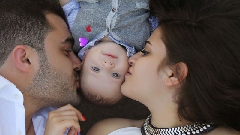 Как возродить страсть в отношениях после рождения ребенка